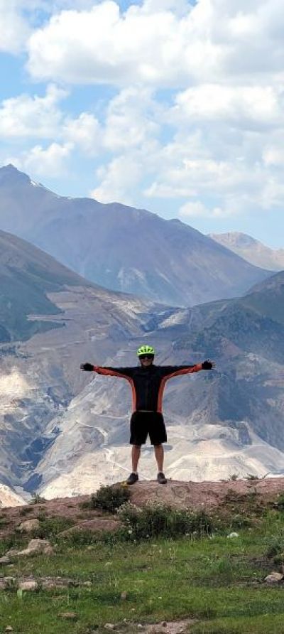 Paul Massie Cycling on the  tour with redspokes